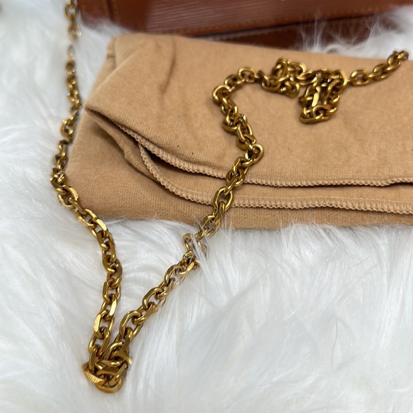 Louis Vuitton Epi brown Dragonne clutch. - Picture 12 of 13